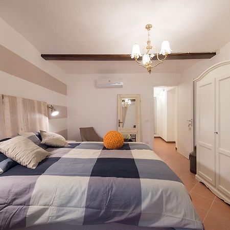 La Trinuzia Hotel Prato  Eksteriør billede