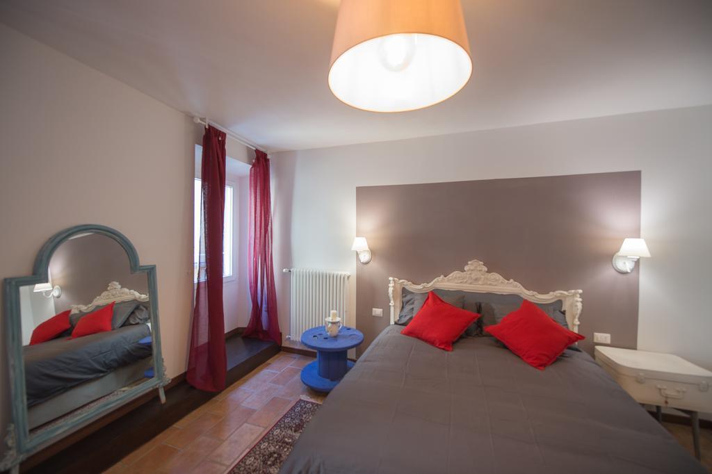 La Trinuzia Hotel Prato  Eksteriør billede